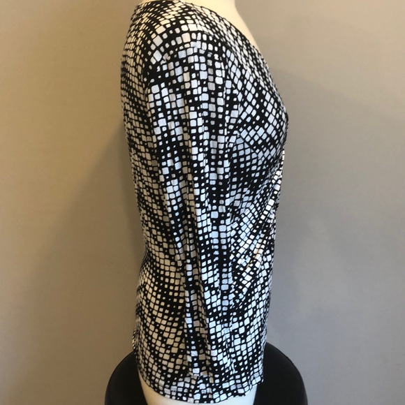 NWT Cable & Gauge Faux Wrap Blouse Sz L - Picture 2 of 5